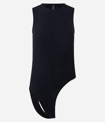 Blusa Sem Manga em Jacquard com Faixas para Abotoamento