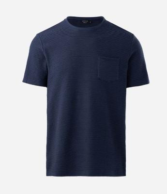 Camiseta Texturizada em Algodão com Bolso