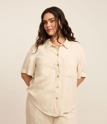 Camisa em Sarja com Bolsos Curve & Plus Size