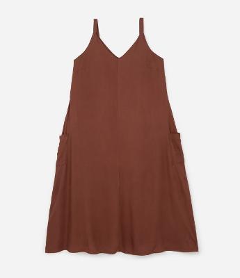 Vestido Longo Regata em Viscose com Bolsos Curve & Plus Size