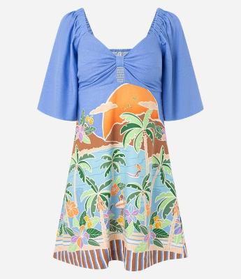 Vestido Evasê em Viscolinho com Amarração no Busto e Estampa Tropical