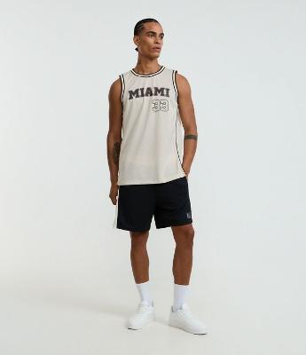 Bermuda esportiva em Microfibra com Cós Contrastantes