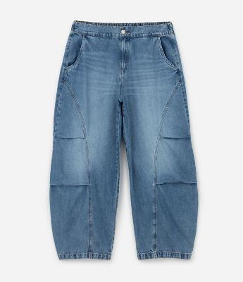 Calça Barrel em Jeans com Pregas e Recortes Curve & Plus Size