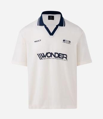 Camiseta Boxy Esportiva em Algodão com Gola Polo Contrastante e Estampa Wonder