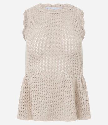 Blusa em Tricô com Cava Diferenciada