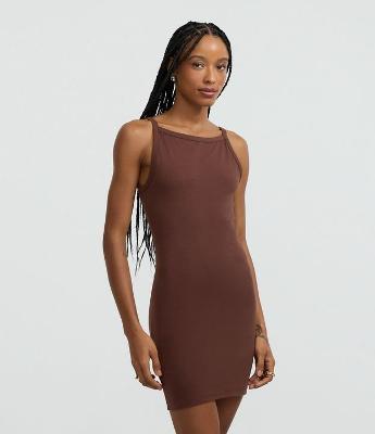 Vestido Curto em Algodão com Decote Canoa