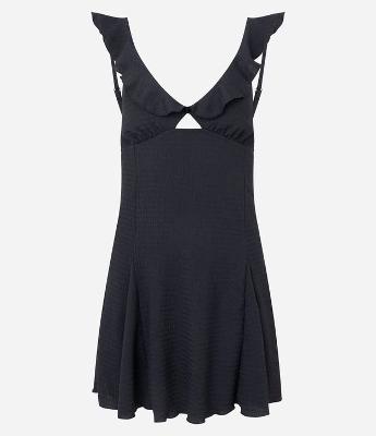 Vestido Evasê Curto com Nesgas na Saia e Texturizado