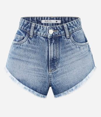 Short Micro em Jeans com Cintura Baixa e Barra Desfiada