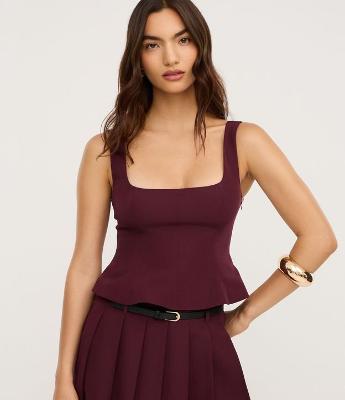 Blusa Alfaiatada com Decote Quadrado e Barra Estruturada