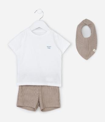 Conjunto Camiseta Bermuda e Babador em Algodão  - Tam 0 a 18 Meses