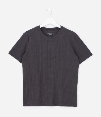 Camiseta Infantil Texturizada em Malha Quadrilê - Tam 5 A 14 Anos