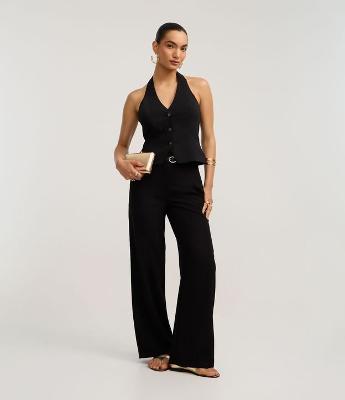 Calça Wide Leg Alfaiatada em Crepe com Cinto PU