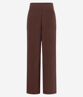 Calça Pantalona Alfaiatada com Cós Liso e Pregas