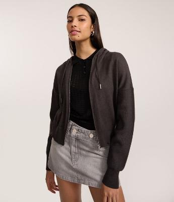 Jaqueta Curta em Tricô com Capuz