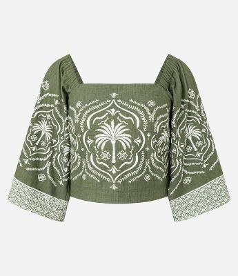Blusa em Piquet com Manga Evasê e Estampa Arabesco