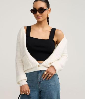 Blusa Cropped Canelada em Viscose com Decote Quadrado