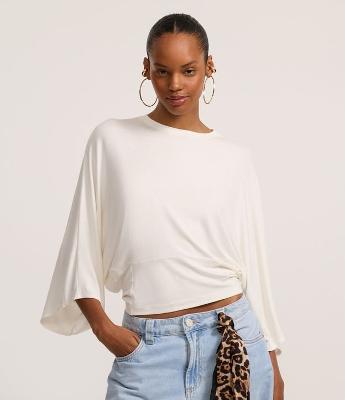 Blusa em Viscolycra com Manga Morcego