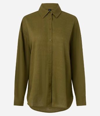 Camisa em Viscolinho com Manga Longa e Abotoamento