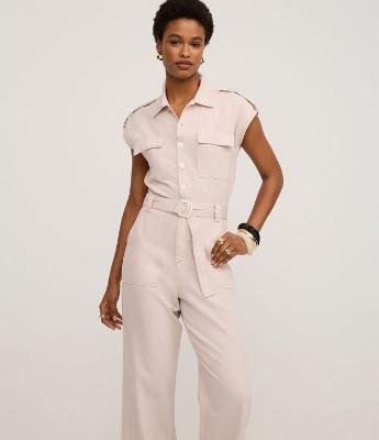 Macacão em Sarja com Abotoamento e Cinto Afivelado