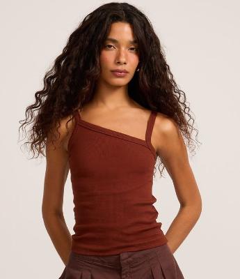 Blusa em Ribana com Decote Assimétrico