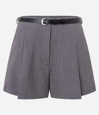 Short em Alfaiataria Lisa com Cinto Fino