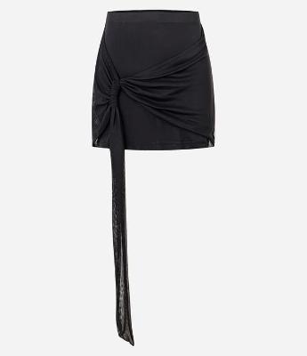 Saia Curta em Tule com Faixa Caída