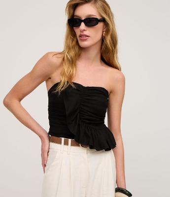 Blusa Tomara que Caia em Viscolinho com Babado Frontal