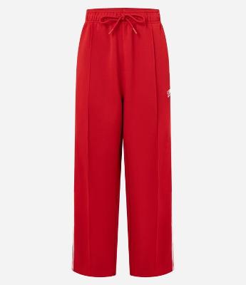 Calça Esportiva em Helanca com Listras Laterais e Estampa Localizada