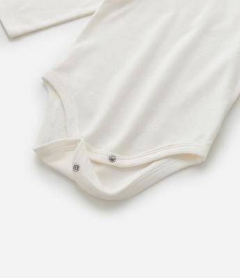 Conjunto Infantil Body com Calça Bordada de Nuvem – Tam RN a 18 Meses