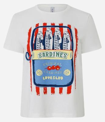 Camiseta Manga Curta com Estampa Sardines Club