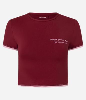 Camiseta Cropped Esportiva em Microfibra com Estampa Localizada
