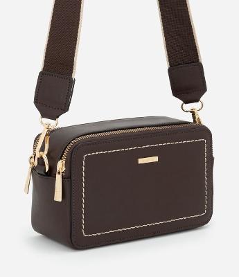 Bolsa Pequena com Alça Longa Transversal