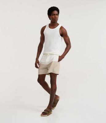 Bermuda em Ripstop com Bolso com Zíper e Estampa Bicolor