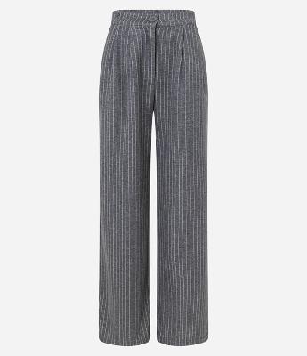 Calça Wide Leg Alfaiataria com Risca de Giz