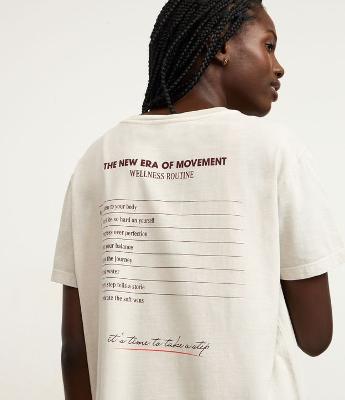 Camiseta em Algodão Estampada e Mangas Curtas