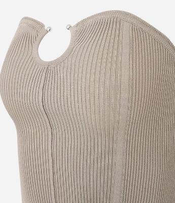 Blusa Tomara que Caia em Tricô com Aviamento no Busto