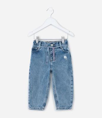 Calça Infantil Mom em Jeans com Cintinho Decorativo – Tam 1 a 5/6 Anos