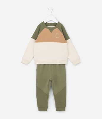 Conjunto Infantil em Moletom com Lettering Bordado – Tam 1 a 5 Anos