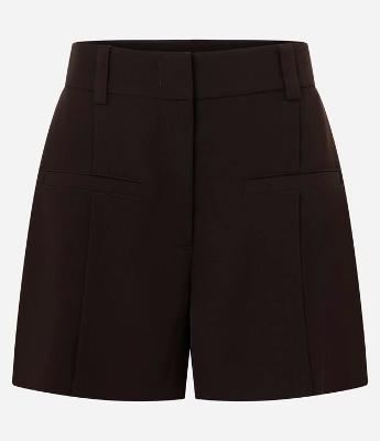 Short Alfaiatado com Bolsos Frontais