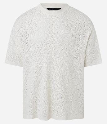 Camiseta Boxy em Viscose Texturizado Furinhos