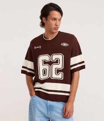 Camiseta Oversized Esportiva em Efeito Tricô Com Estampa e Bordado