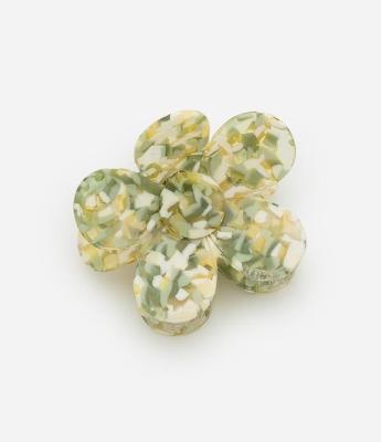 Piranha de Cabelo em Plástico com Formato de Flor