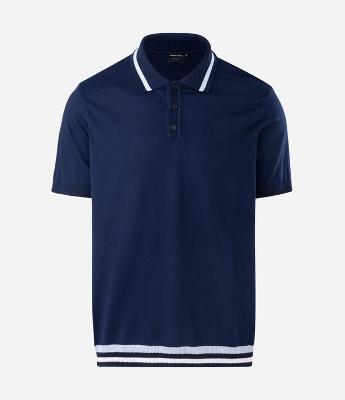 Polo com Bolso e Listras na Gola e Barra