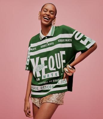 Camiseta com Gola Polo e Estamos Xeque Mate