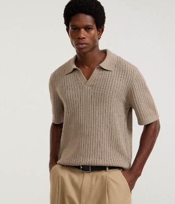 Camisa Polo Comfort em Tricô com Gola V e Texturizada