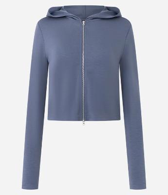 Jaqueta em Modal com Capuz e Fechamento em Zíper