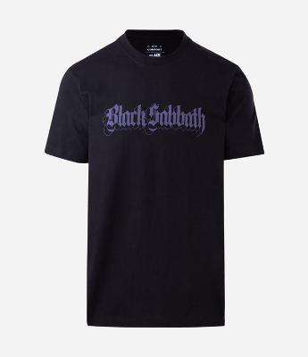 Camiseta Comfort em Algodão com Estampa Black Sabbath