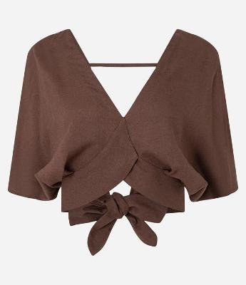 Blusa em Viscolinho com Decote em V e Amarração nas Costas