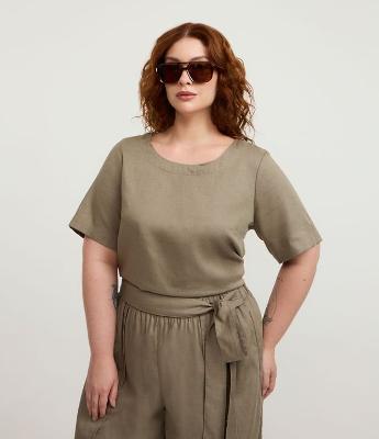 Blusa em Sarja com Manga Curta Curve & Plus Size