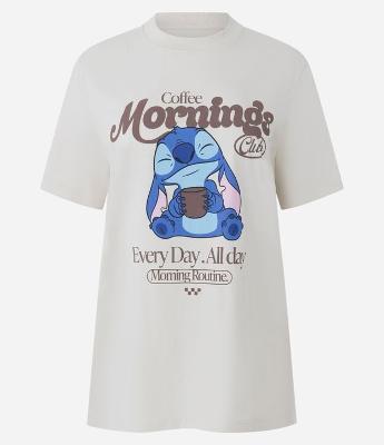 Camiseta Alongada em Algodão com Estampa Stitch Coffee Morning